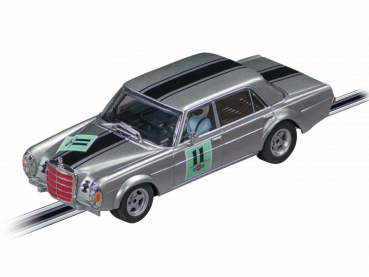 DIG 132 Mercedes-Benz 300 SEL 6.3 AMG "Preis der Nationen