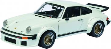 Schuco 450033700 - Porsche 934 Rsr, Masstab 1:18, Weiß